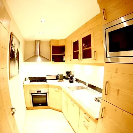De 4 Chambres A Avec Magnifique Vue Sur Le Lac Jardin Amenage Et Wifi A 1 Km Des Pistes